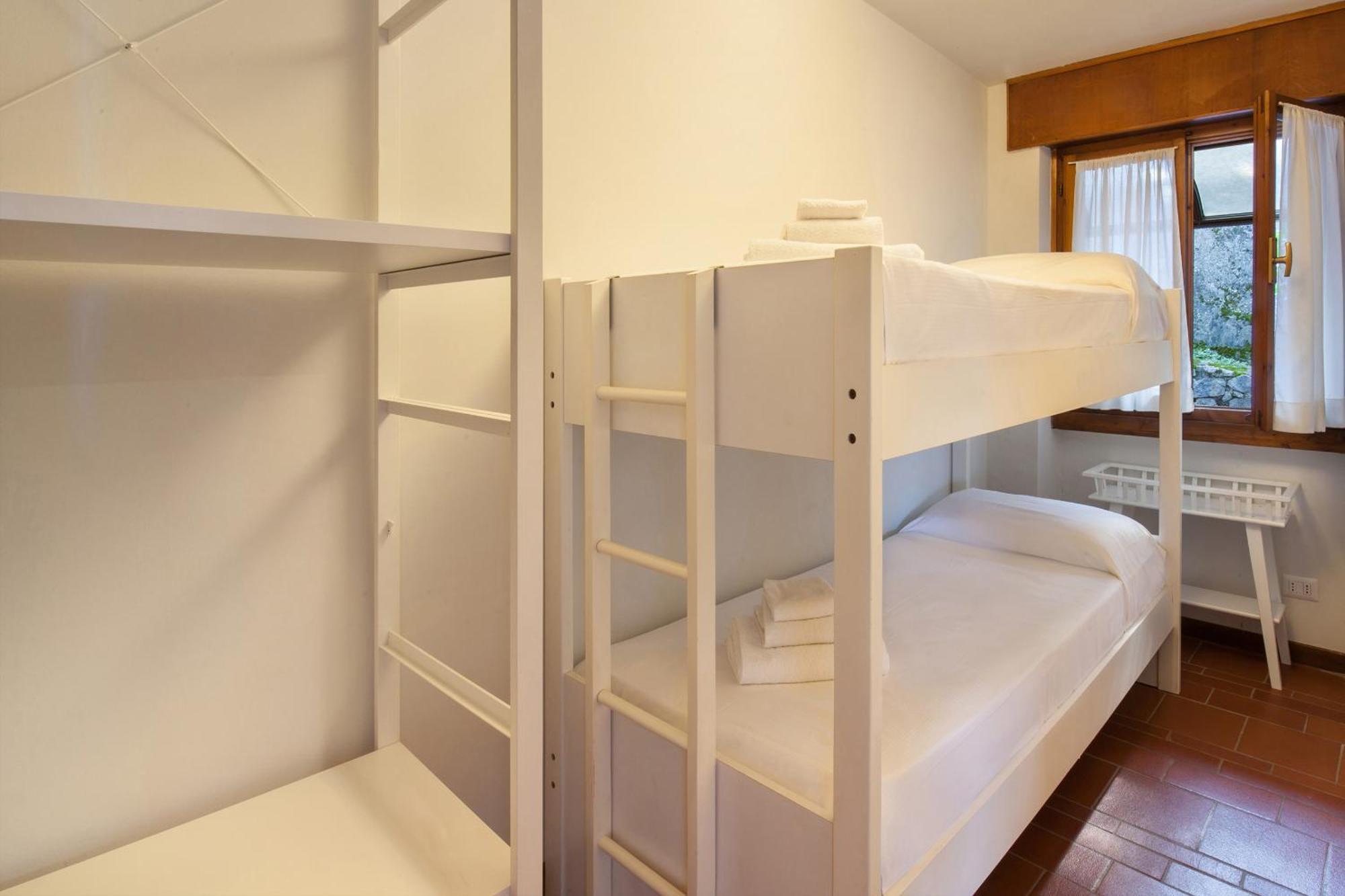 Watercolor Loft Daire Torri Del Benaco Dış mekan fotoğraf